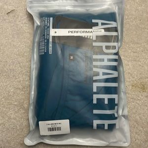 Alphalete Long Sleeve Scoop Neck - Sky Blue